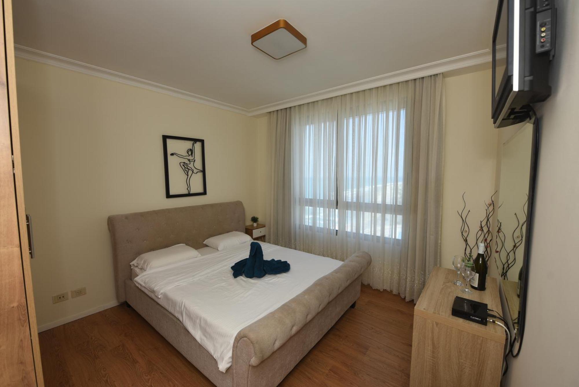 Haifa Almog Tower- "Blue Reef" Suite On The Sea Екстериор снимка